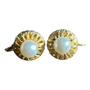 Vintage Gold and Pearl Clip On Earrings